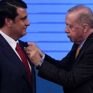 akpye gecen belediye baskani ilk is olarak kadro dagitti cqHIUY6p