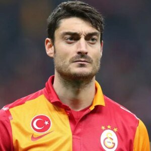 galatasarayin eski yildizi albert riera avrupayi salladi ICQyHMFG