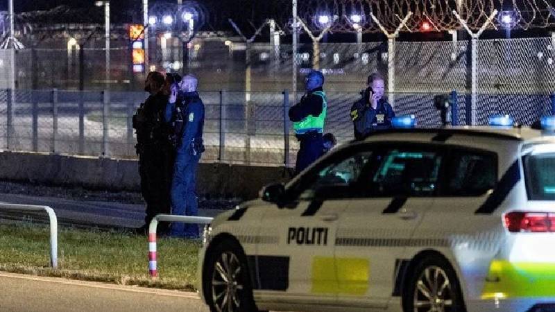 danimarkadaki havalimanlarinda yeniden dronlar goruldu aalborg havalimani kapatildi hLaifJBh
