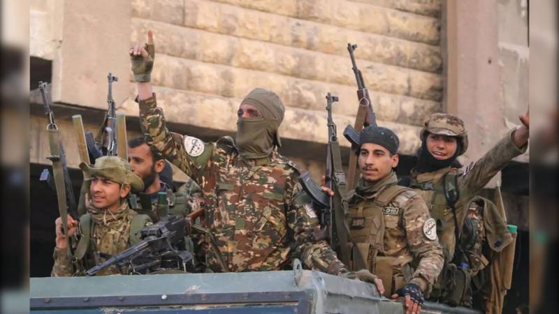 ertugrul ozkok mehmet simseke bir soru suriyede oso askerinin maasina yuzde 50 zam mi yaptiniz J5HH1ETx