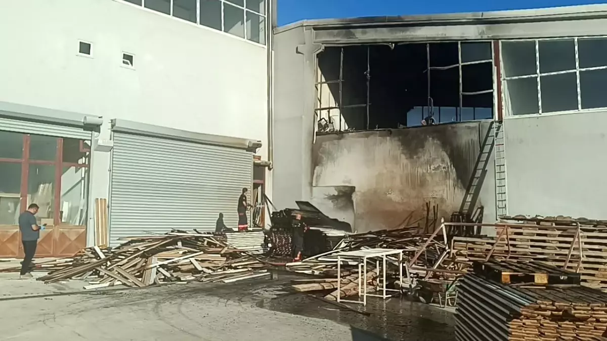 malatyada mobilya imalathanesinde yangin zyyyVFym