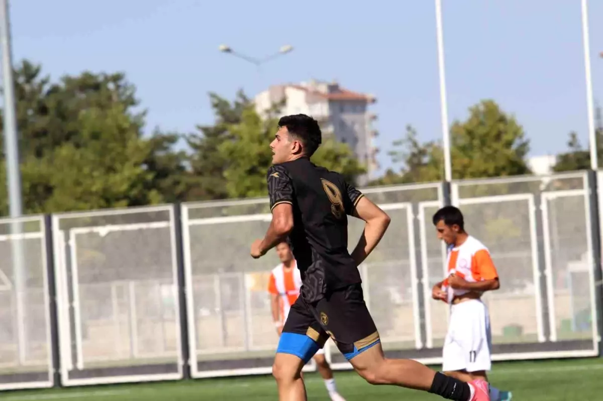 talas belediyespor u19un golcusu mahir iskin sezona iki golle basladi 51VAFjwf