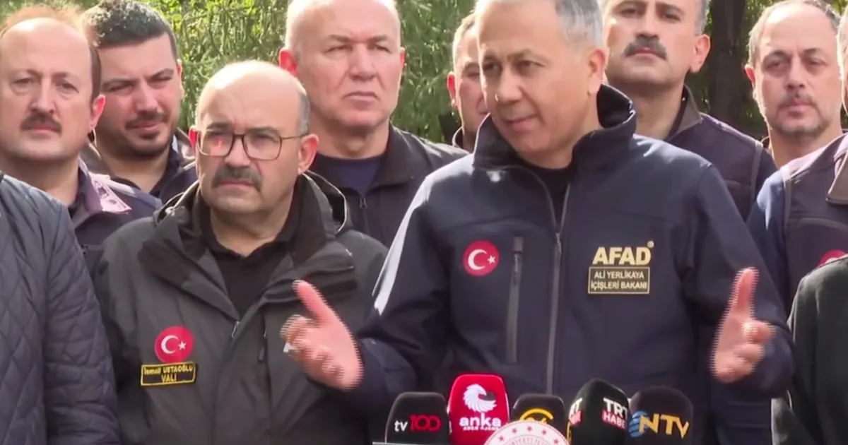 bakan yerlikaya sindirgidan son durumu acikladi balikesire acil ihtiyaclar icin 25 milyon tl kL15qcQq.webp