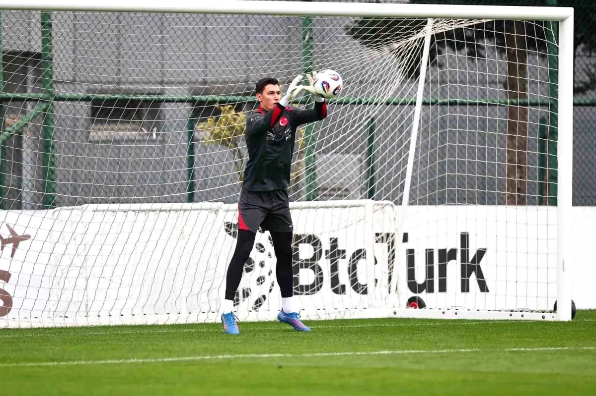 berke ozer milli takim kampindan izni olmadan ayrildi BJ9e32nM.jpg