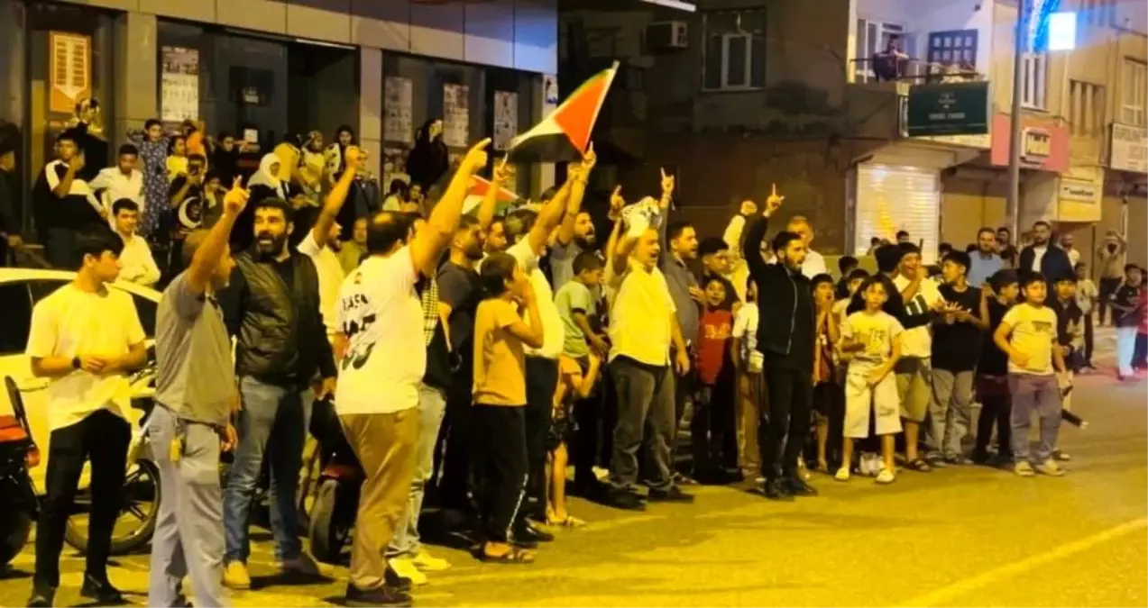 ceylanpinarda filistin icin arac konvoyu Uk171tGl