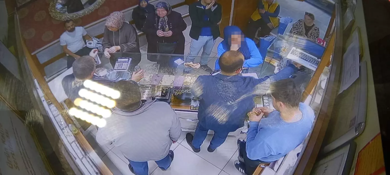 kuyumcuda hirsizlik 300 bin liralik bilezik calindi VE5p4NQ2.jpg