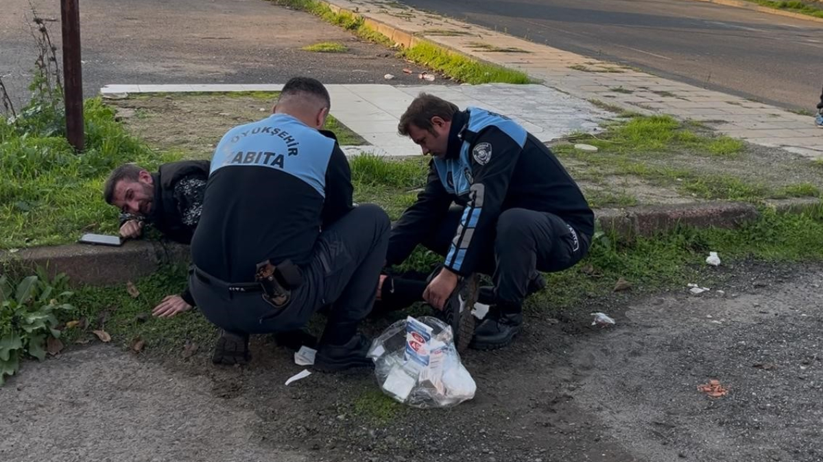 tekirdagda bir kisi montunu isteyen sahislara olumsuz cevap verince bicaklandi OHdhvMif.jpg