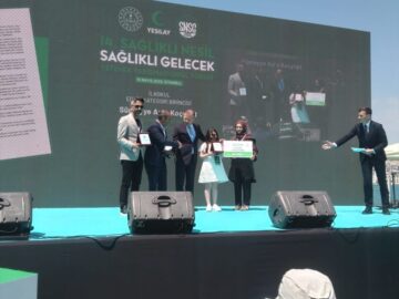 Sivaslı Öğrenci, Yeşilay Yarışmasında Türkiye Birincisi Oldu