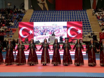 19 Mayıs Coşkusu: Van, Muş, Hakkari ve Bitlis’te Kutlamalar